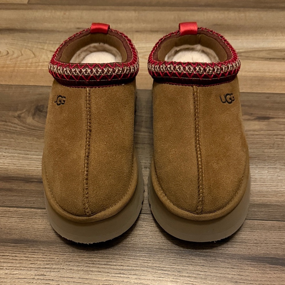UGG Tazz Slip-On